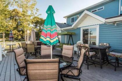 Beach House Getaway - image 3