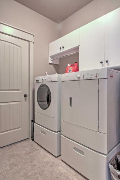 Luxe Home with Pool Access 9 Mi to Downtown Boise! - image 15