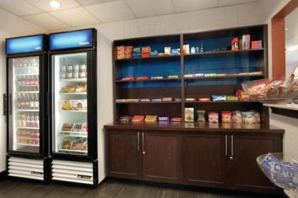 Hampton Inn & Suites Anaheim Garden Grove - image 2