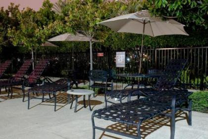 Hilton Garden Inn Anaheim/Garden Grove - image 2