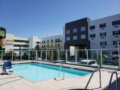 Wyndham Anaheim - image 4