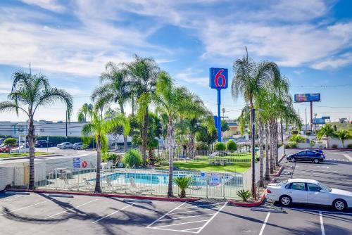 Motel 6 Garden Grove - image 3