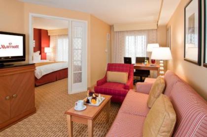 Anaheim Marriott Suites - image 3