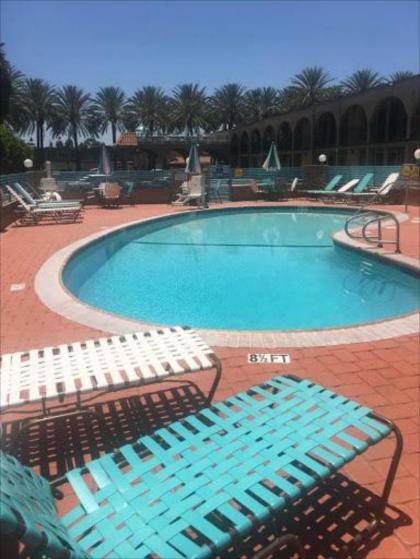 Kings Inn Anaheim at The Park & Convention Center - image 5