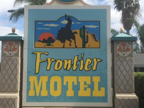 Frontier Motel - image 2