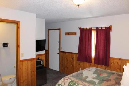 Alpine Motel of Cooke City - image 6