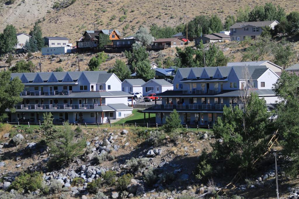 Absaroka Lodge - image 5