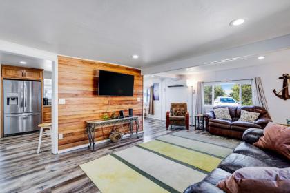 Fisherman's Dream Boat House - image 2