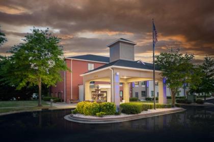 Holiday Inn Express Clayton Southeast Raleigh an IHG Hotel - image 1