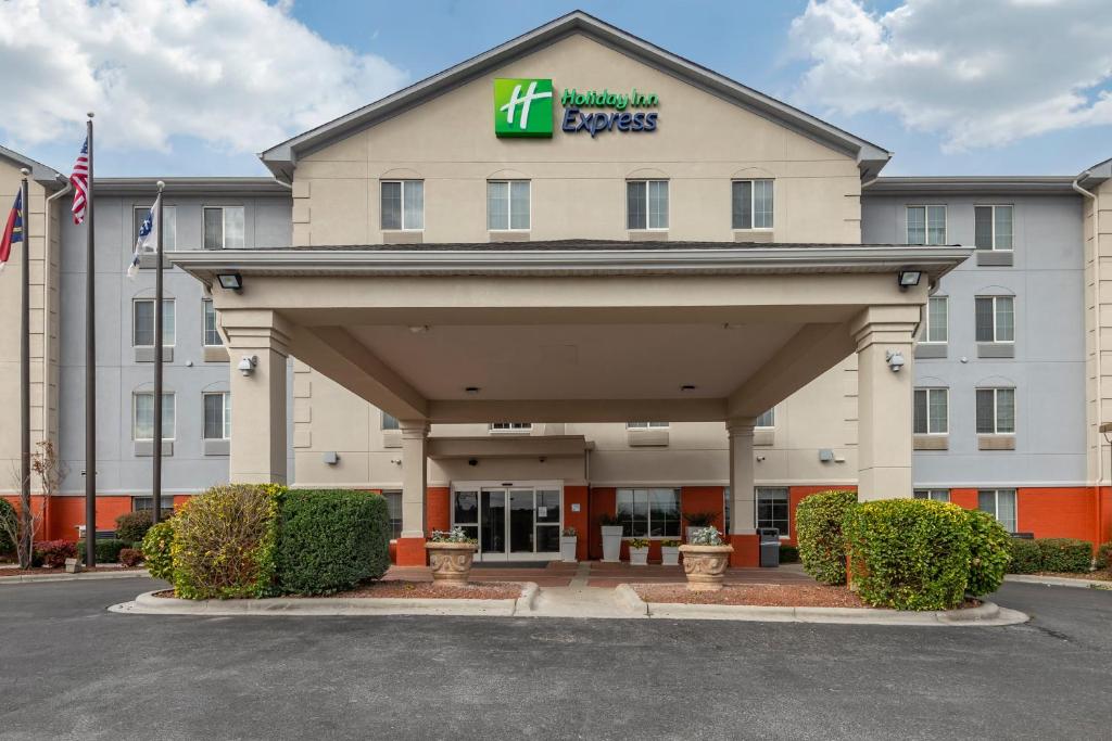 Holiday Inn Express Charlotte West - Gastonia an IHG Hotel - main image