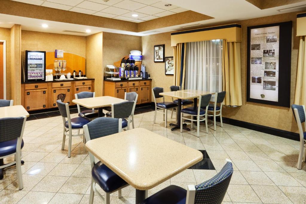 Holiday Inn Express Charlotte West - Gastonia an IHG Hotel - image 4