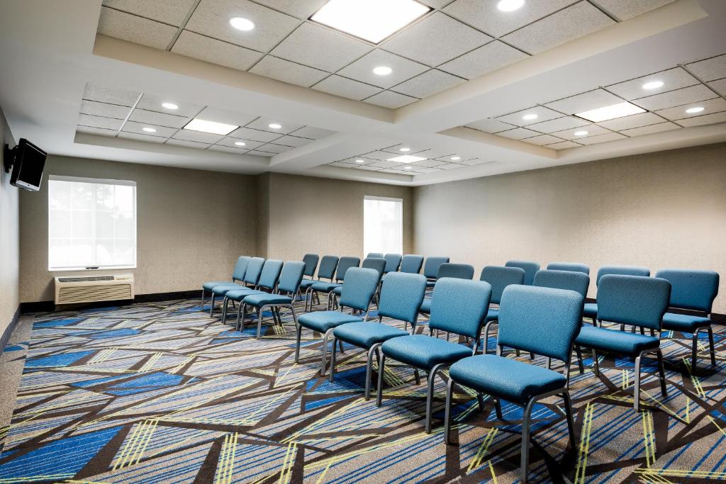 Holiday Inn Express Charlotte West - Gastonia an IHG Hotel - image 7