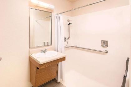 WoodSpring Suites Charlotte Gastonia - image 9
