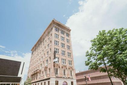 The Esquire Hotel Downtown Gastonia Ascend Hotel Collection