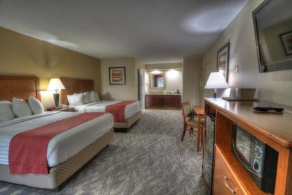 Crossroads Inn & Suites - image 4