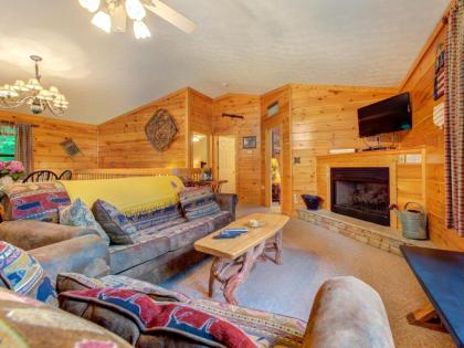 Great Expectations 3 Bedrooms Fireplace Pool Table Hot Tub Sleeps 10