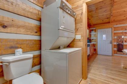 Mountain Splendor 1 Bedroom Grill Hot Tub Fireplace Sleeps 2 - image 2