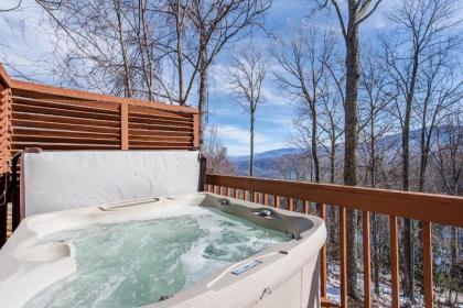 God's View 2 Bedrooms Pet Friendly Mountain View Hot Tub Sleeps 4 - image 5