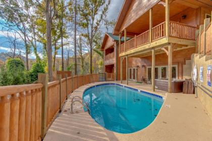 Smoky mountain Splash 6 Bedroom Private Pool WiFi Pool table Sleeps 18 Gatlinburg