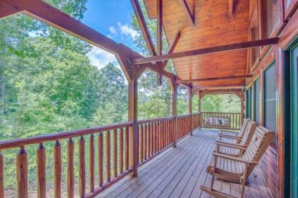Hemlock Manor 3 Bedrooms Sleeps 10 WiFi Game Room Hot Tub Fireplace - image 4
