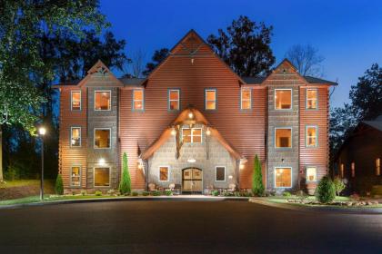 the Grand Orchard Lodge