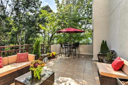 Gatlinburg Penthouse with Private 250 Foot terrace Gatlinburg