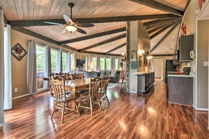 Gatlinburg House with Pool Table Hot Tub and Views! - image 3