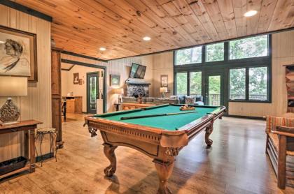 Quaint Home with Pool Access - 3 Miles to Downtown! - image 7