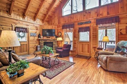 Gatlinburg mountainside Escape with Outdoor Hot tub Gatlinburg Tennessee