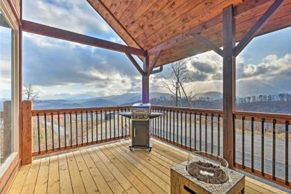 Lightning Bug Lookout Luxury Mountain View Cabin! - image 1