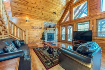 Cloud Dancer 3 Bedrooms Sleeps 10 Hot tub Fireplace WiFi Tennessee