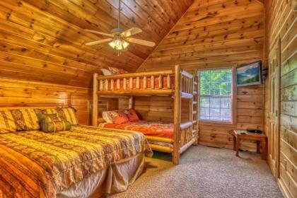 Redneck Ritz #724 by Aunt Bug's Cabin Rentals - image 10