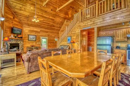 Redneck Ritz #724 by Aunt Bug's Cabin Rentals - image 16