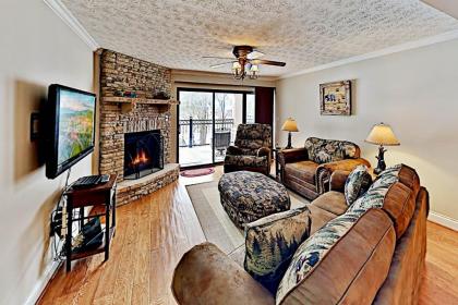 Luxe Creekside End Unit with Pool   Walk Downtown condo Gatlinburg Tennessee