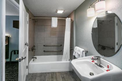 Gatlinburg Mountain Inn - image 6