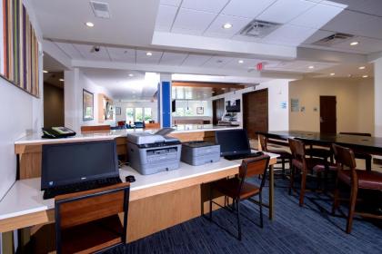 Holiday Inn Express & Suites - Gaylord an IHG Hotel - image 13