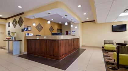 Best Western Geneseo Inn - image 10