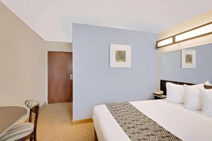 Microtel Inn and Suites by Wyndham - Geneva - image 12