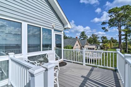 Luxurious Waterfront Retreat with Private Pier! - image 10