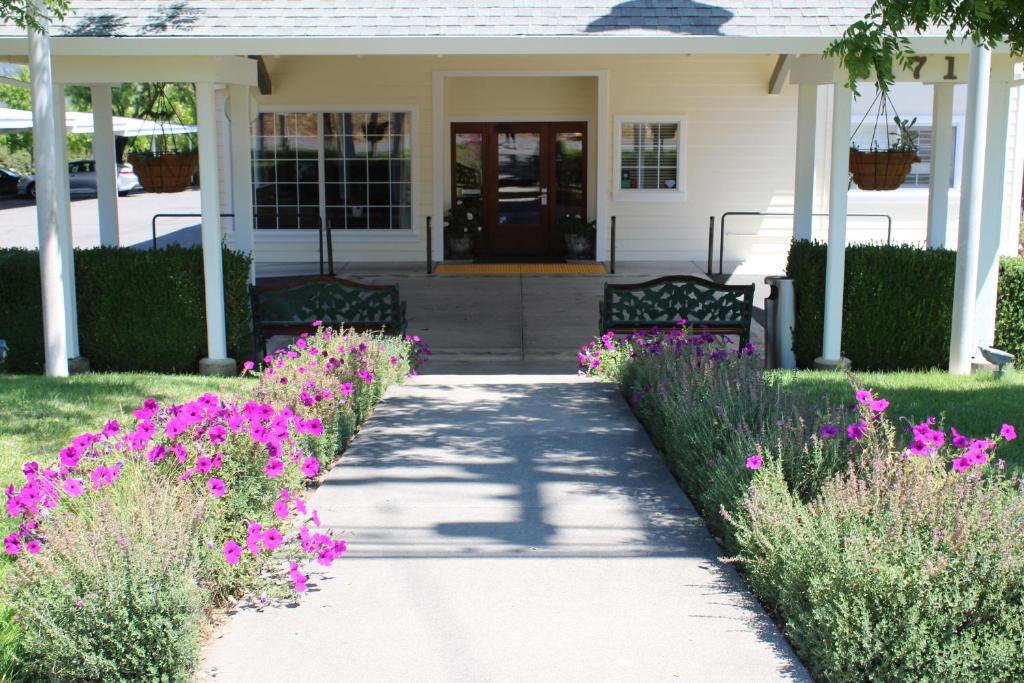 Geyserville Inn - image 4