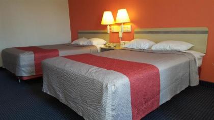 Red Carpet Inn - image 15