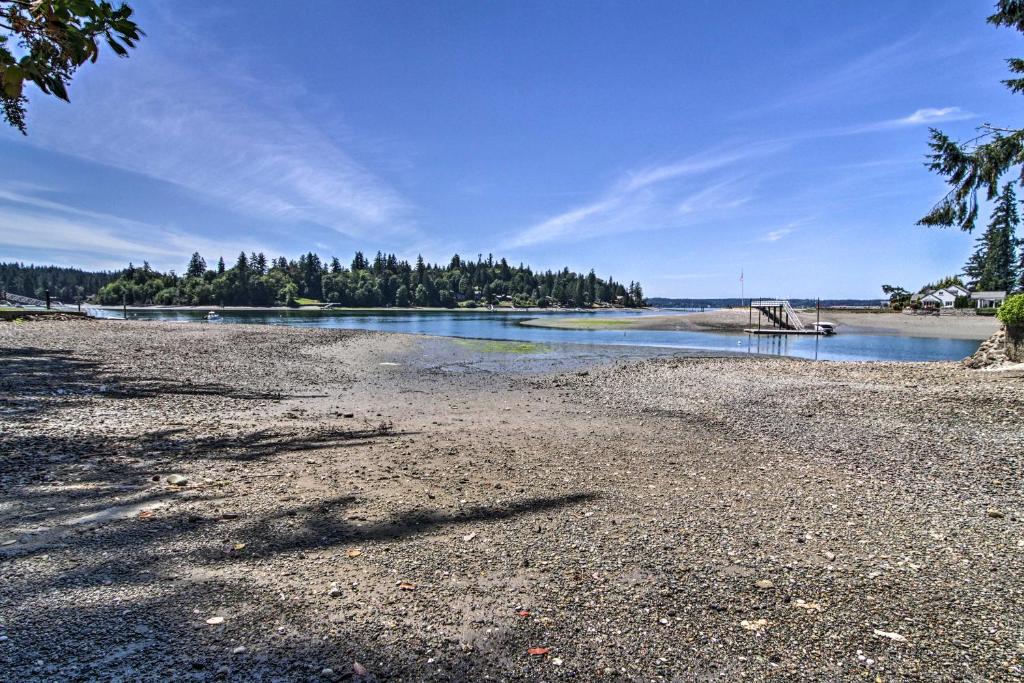 Waterfront Gig Harbor Property on the Puget Sound! - image 4