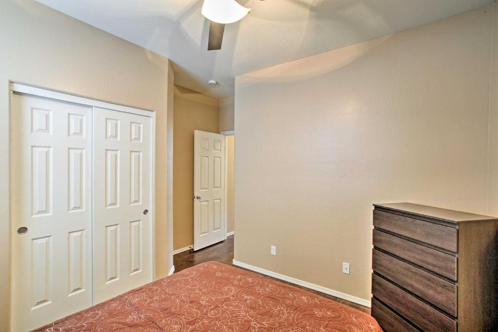 Spacious Gilbert Family Home with Yard - Dog Friendly - image 6