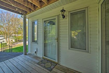 Kentucky Lake Retreat with Deck in Gilbertsville! - image 15