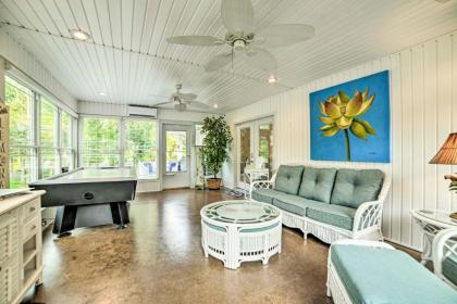 Kentucky Lake House with Great Outdoor Space!