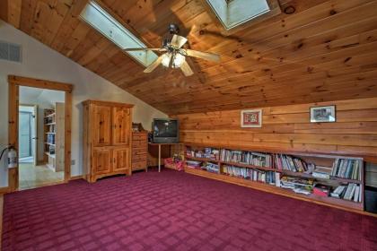 Gilford Family Home - 5 Min to Lake Winnipesaukee! - image 11
