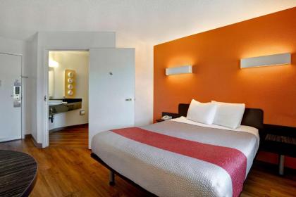 Motel 6-Gilroy CA - image 8