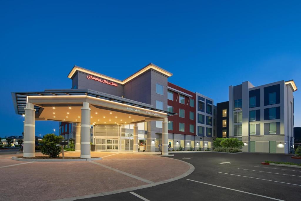 Hampton Inn & Suites Gilroy CA - main image