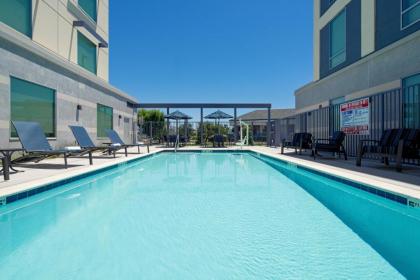 Hampton Inn & Suites Gilroy CA - image 15