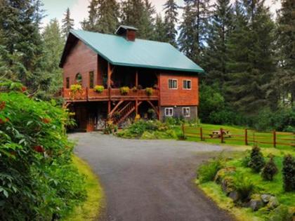 Carriage House Accommodations Girdwood Alaska